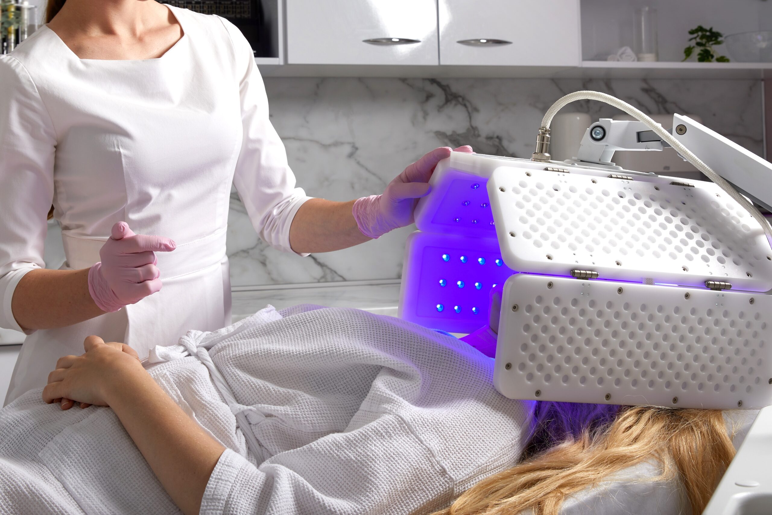 benefits of blue light therapy